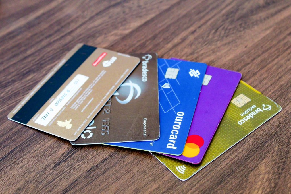 Como encontrar o melhor cartão de crédito para MEI?